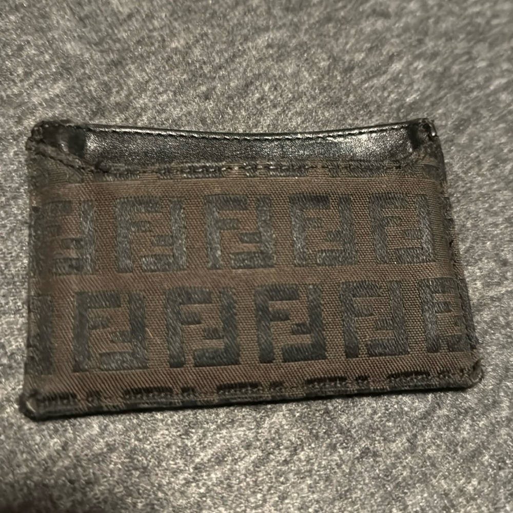 Vintage Fendi Zucca Cardholder. Material: leather and canvas(Authentic).
